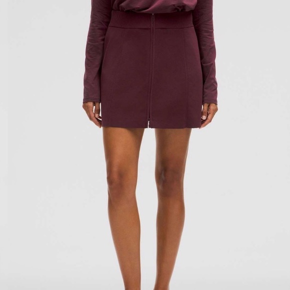 lululemon athletica Dresses & Skirts - Lululemon Ribbed-Knit Mini Skirt Garnet
